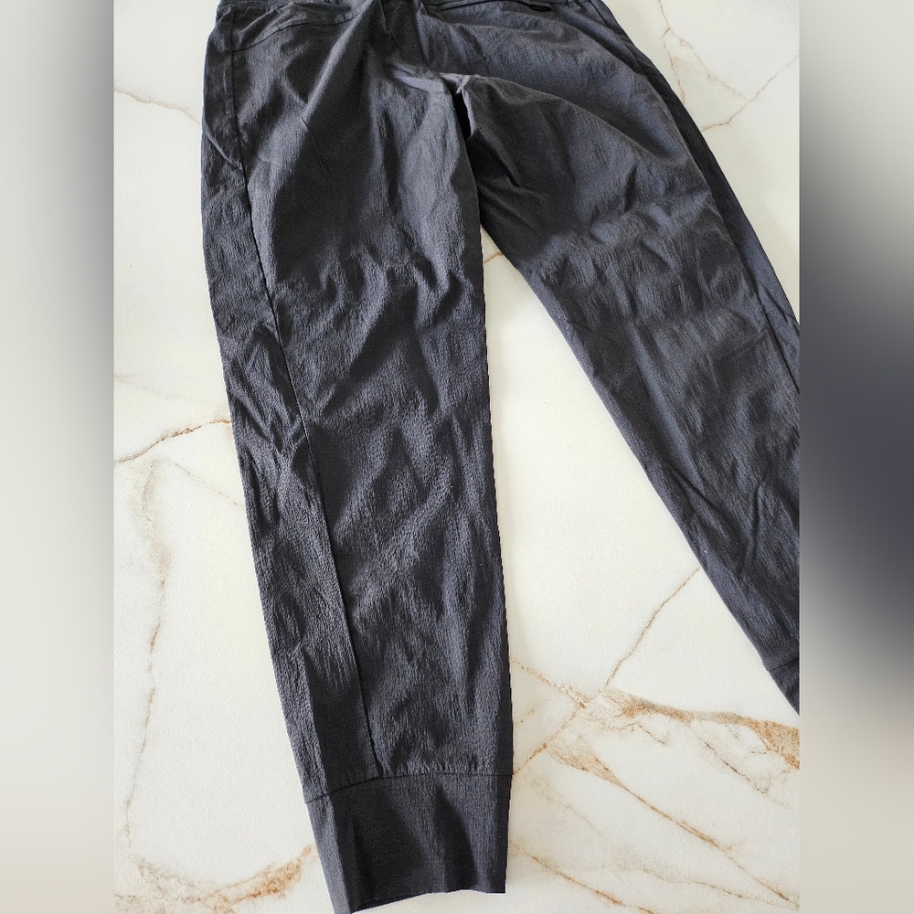 ATHLETA Pants Womens Sz 6 Black Trekkie North Jogger Athleisure - Picture 5 of 16